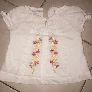 White Blouse Sz 18-24M 🌸